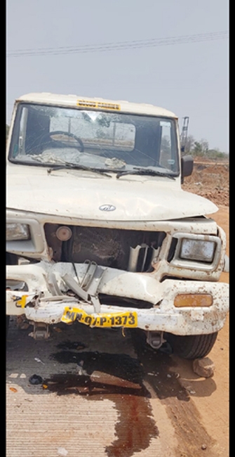 Between Mahindra Bolero Pickup Tempo and Bharat Benz Company Tempo on Mumbai-Goa Highway near Tilore village near Mangaon  Accident happened. Photograph of both the vehicles involved in the accident